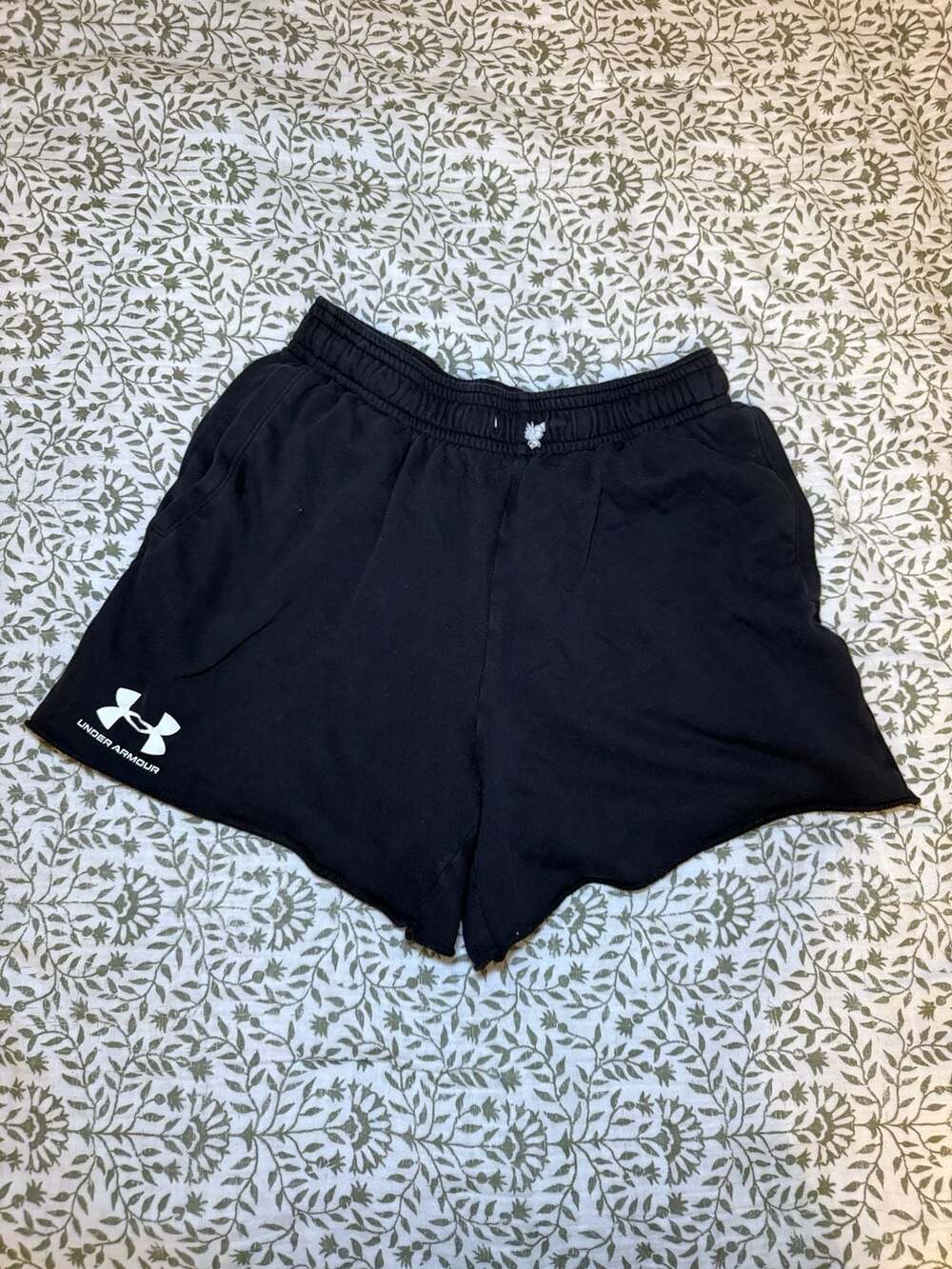 Under Armour Women's Black Rival Fleece Lounge Shorts Size Large